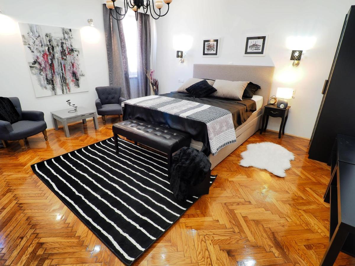 Deluxe Zoya Centar Apartment พูลา ห้อง รูปภาพ