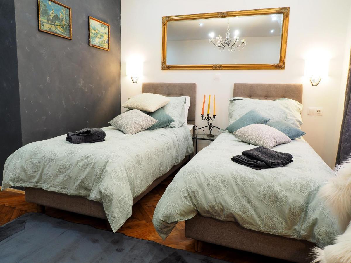 Deluxe Zoya Centar Apartment พูลา ห้อง รูปภาพ