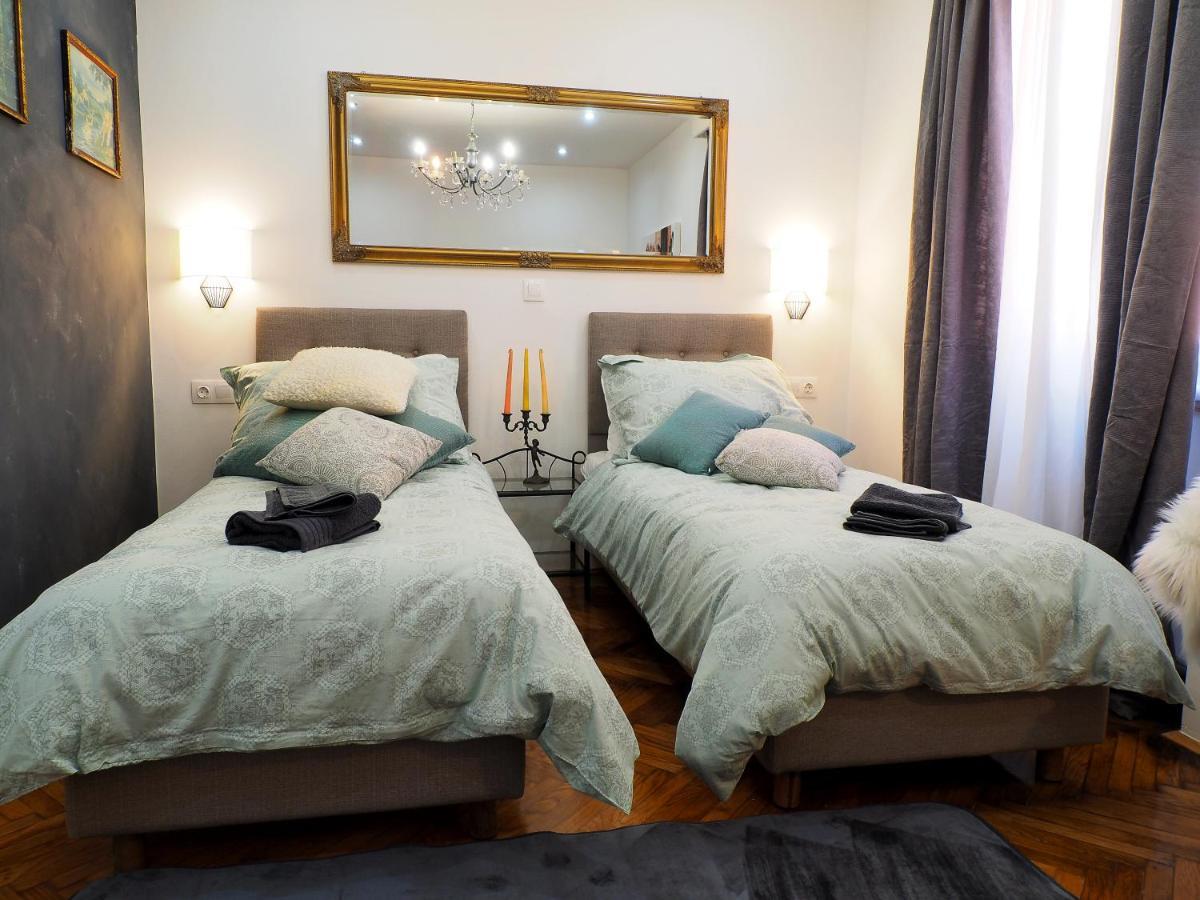 Deluxe Zoya Centar Apartment พูลา ห้อง รูปภาพ