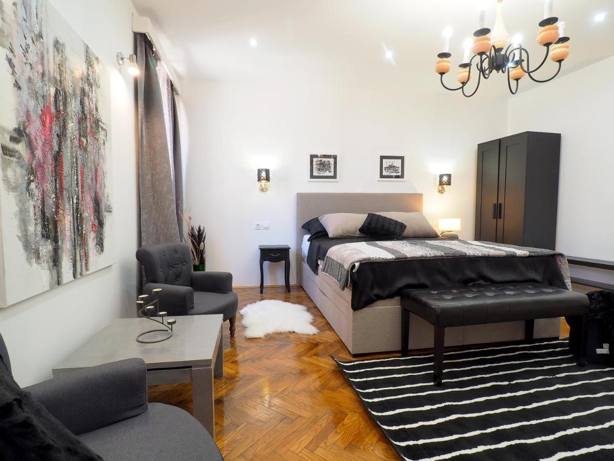 Deluxe Zoya Centar Apartment พูลา ห้อง รูปภาพ